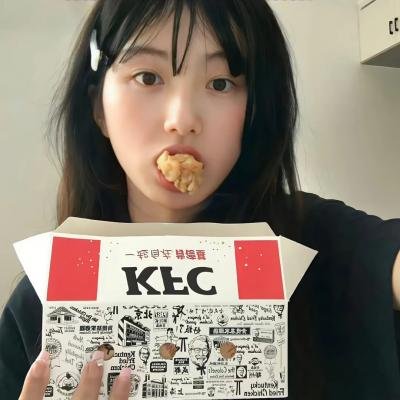她離奇消失後,閨蜜大佬黑化了